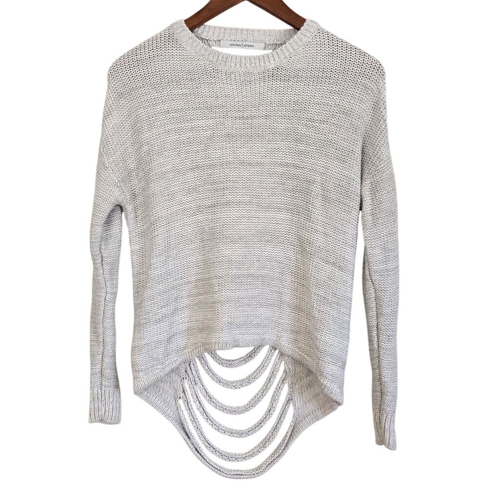 Edgy Streetwear Urban Distressed Light Gray Cutout‑Back Grunge Sleek Sweater SP